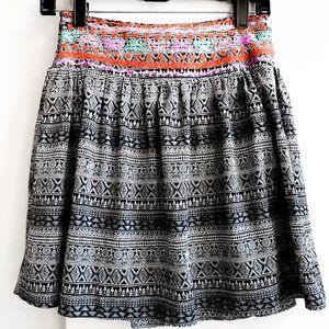 francessca's aztec print elastic band flare skirt